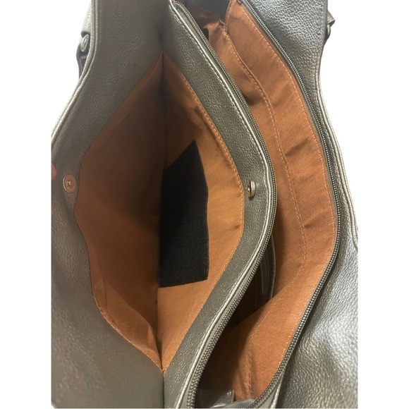 VISM Shooters Gear Concealed Carry Quilted Hobo Shoulder Bag NWT - Picture 5 of 6